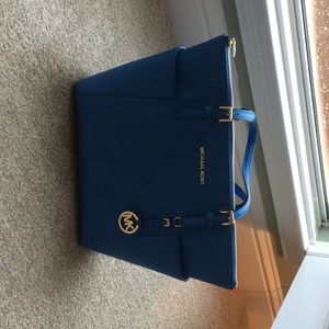 Michael Michael Kors Large Jet Set Handbag